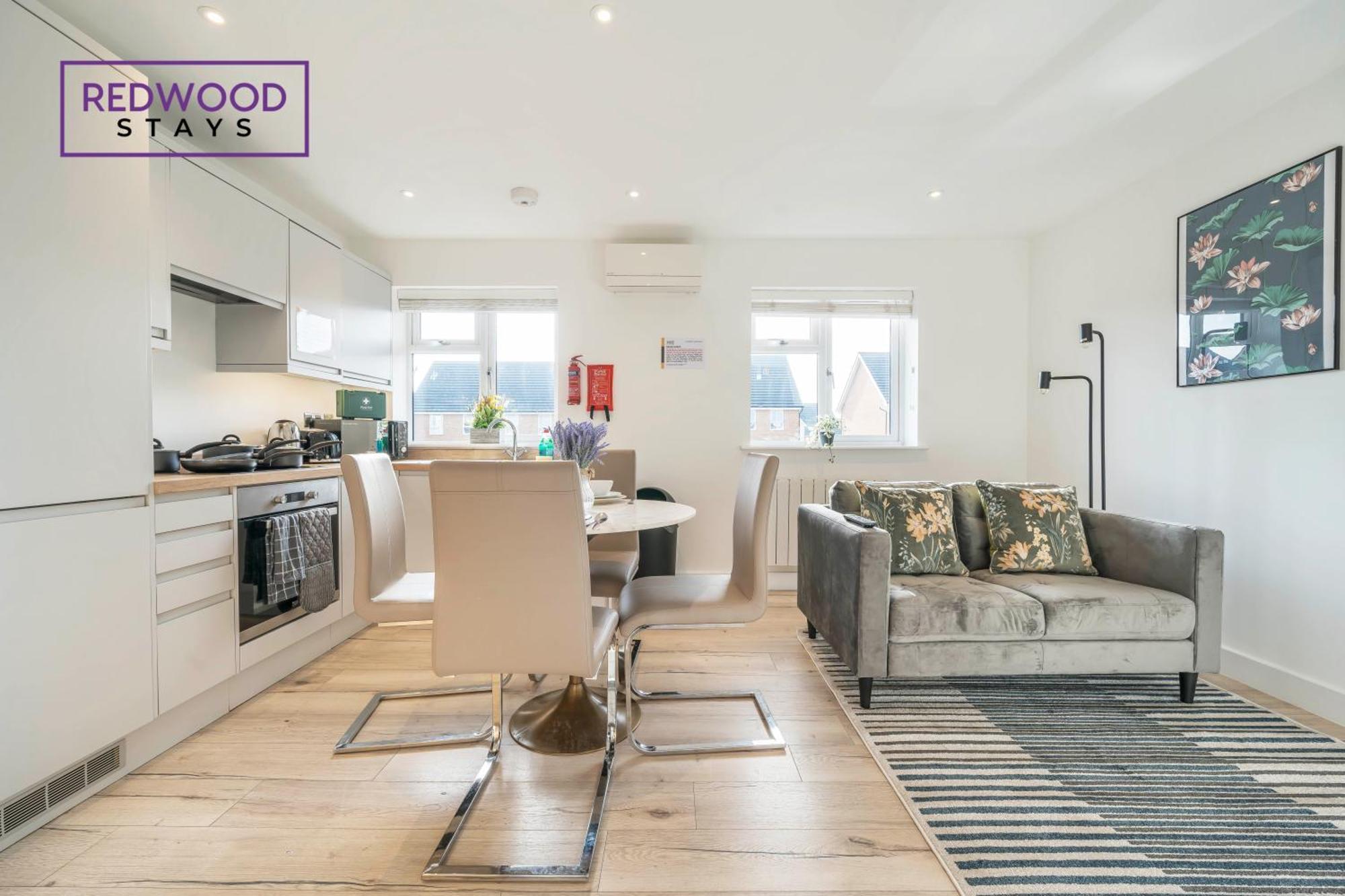 Modern Serviced Apartments For Contractors & Families With Free Parking, Wifi & Netflix By Redwood Stays Basingstoke Ngoại thất bức ảnh